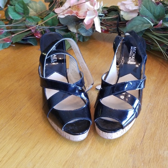 COPY - Womens Michael Kors Heels - Picture 3 of 7